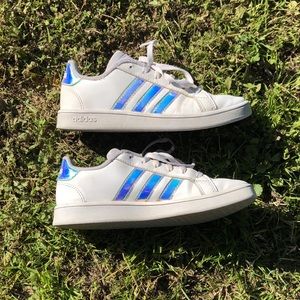 Adidas Sneakers